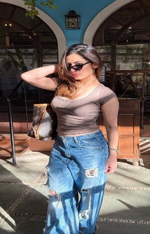 VIP call girl in Kanpur